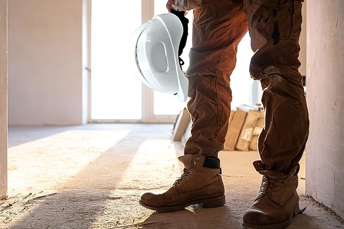 Industrial Safety Freedom Helmet with Ratchet Adjustment – HDPE Safety Helmet for Construction, Factory, Engineering, PPE Hard Hat for Head Protection – Lightweight & Adjustable (White)